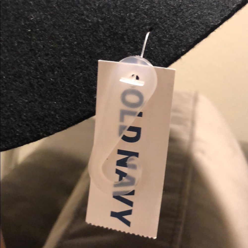BNWT hat - Picture 3 of 5